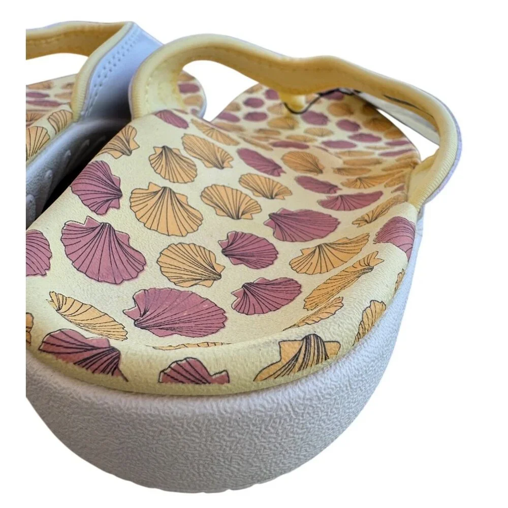 Spenco Yumi Ocean Size 8D Wide White Yellow Shell Sandal Orthotic Arch NWT